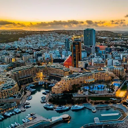 Live Where Malta Comes Alive, 2br In Paceville By 360 Estates Appartement *