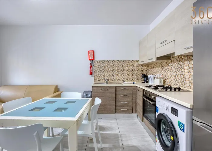 Live Where Malta Comes Alive, 2br In Paceville By 360 Estates Daire