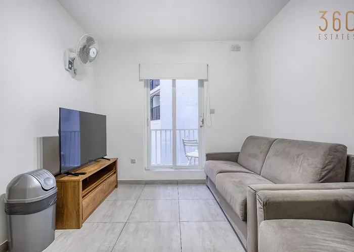 Live Where Malta Comes Alive, 2br In Paceville By 360 Estates Daire Saint Julian's