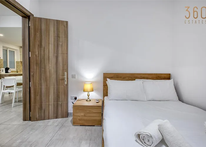Live Where Malta Comes Alive, 2br In Paceville By 360 Estates St. Julian's